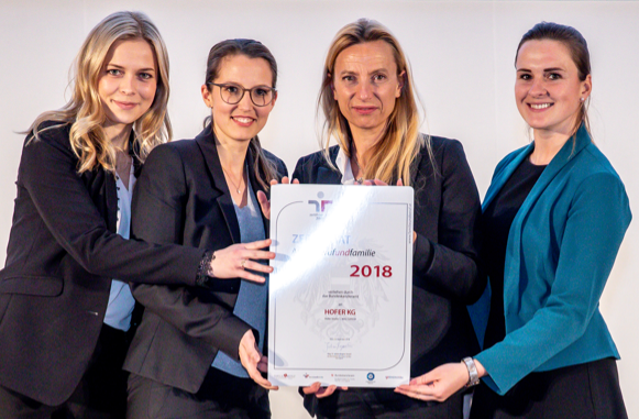 Auszeichnung familienfreundlicher Arbeitgeber 2019 Hofer KG 
Wien, Aula der Wissenschaften, 
Hofer KG Personalleitung 